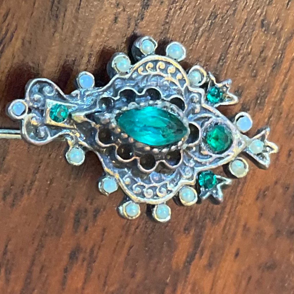 Art Deco Antique Exquisite Antique Brass And Faceted Green Paste Stones Hat Pin